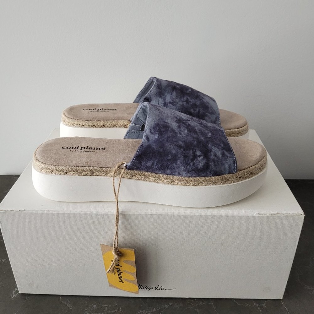 $49 NWT (8.5) Cool Planet by Steve Madden Platform Sandal